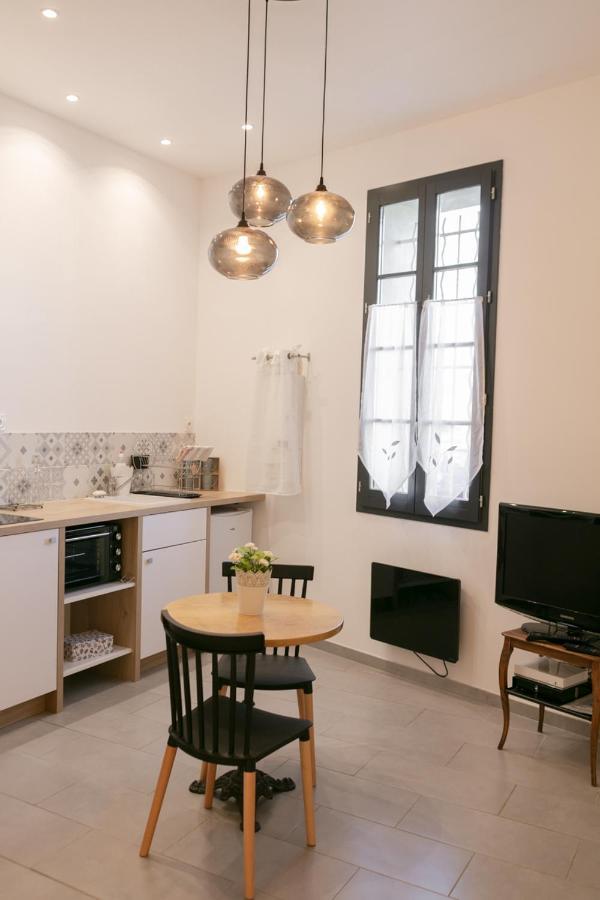 Studio Vaucluse Clovis LʼIsle-sur-la-Sorgue 외부 사진